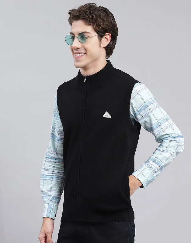 Men Black Solid Stand Collar Sleeveless Sweater